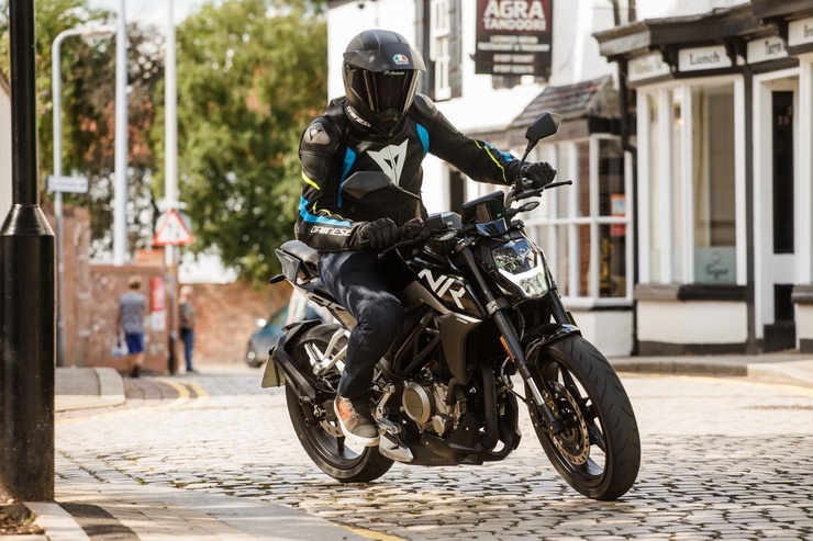 走向世界的CFMOTO 春风海外车型300NK英国测评