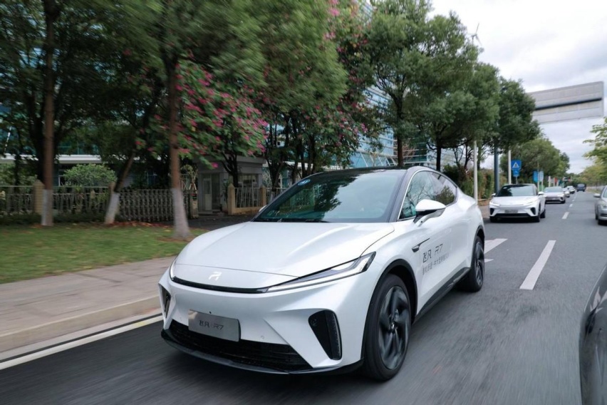 比智己LS6和小鹏G6更适合家用？飞凡R7不仅是大