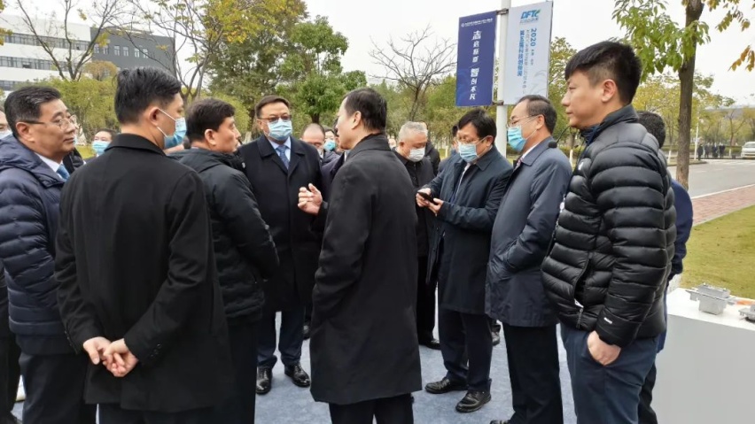 竺延风亲自“推销”，武汉明年有望推出千余辆“换电”出租车