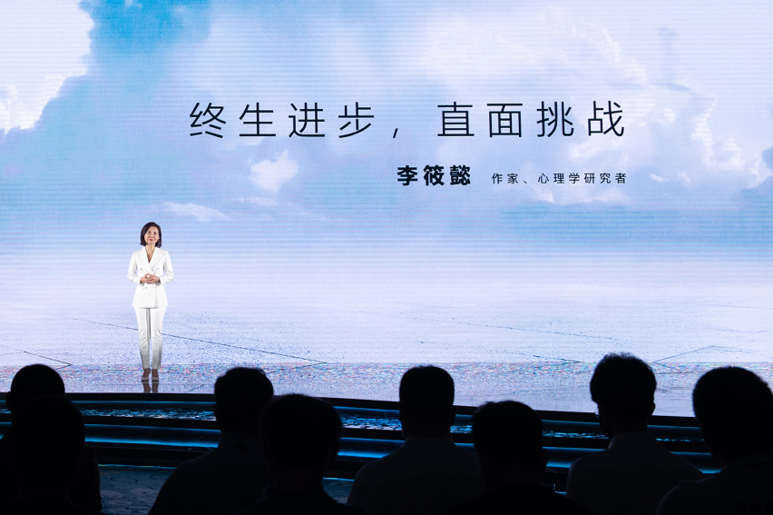 告别买车的选择焦虑 摩卡DHT-PHEV上市售29.5万-31.5万元
