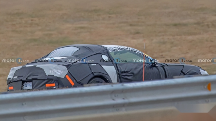 全新一代福特野马谍照曝光，保留5.0L V8/推出混动，网友：感动哭
