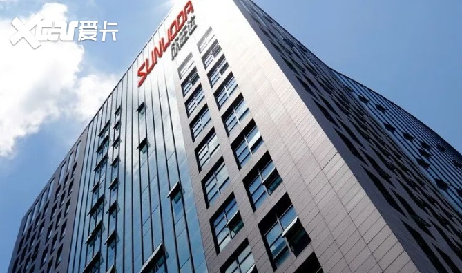 巨头集体涌入闪充赛道，他们到底在赌什么？