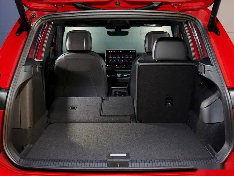 2024款全新一代Tiguan L Pro：在外观上进行了大刀阔斧