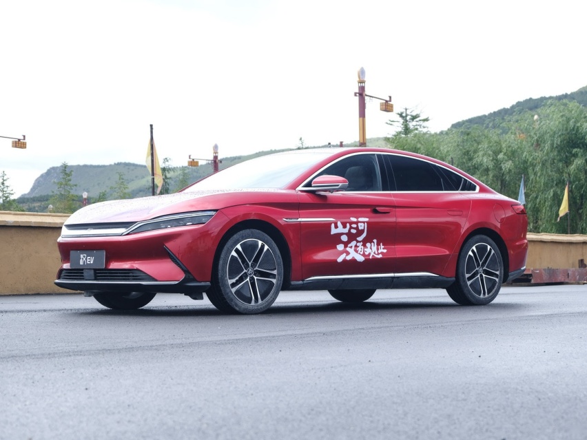 新车再次降价！Model Y正式杀入25万级 太凶残了