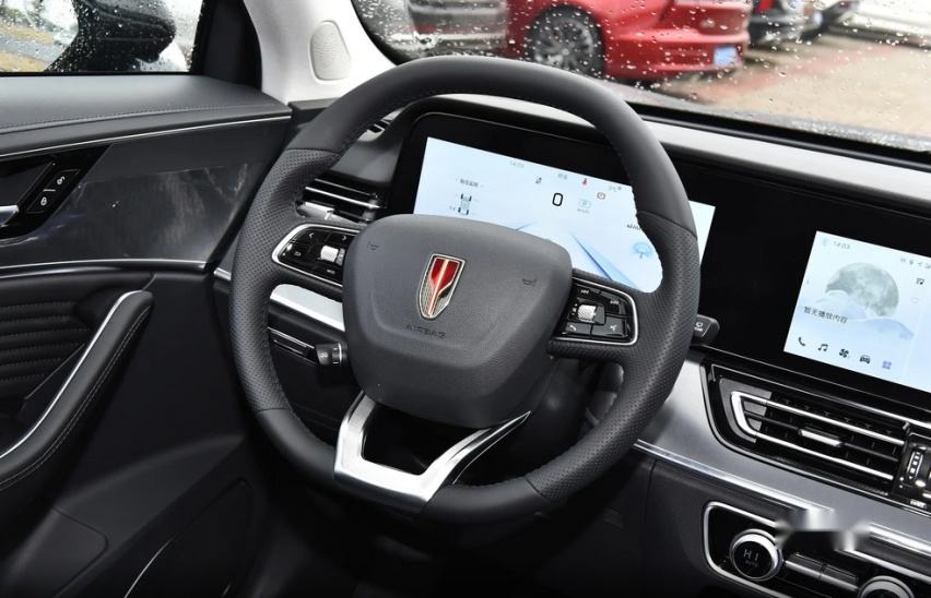 被低估的国产SUV，标配2.0T+8AT，参数比沃尔沃XC60吸睛