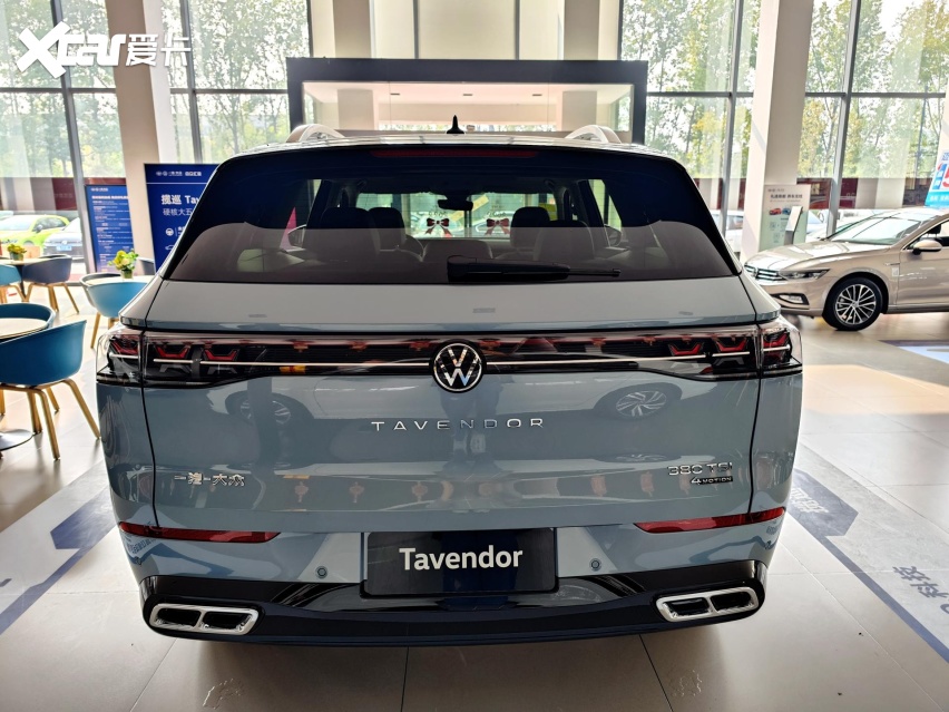 预售27.69万元起 实拍一汽大众揽巡 外形霸气十足/空间是亮点