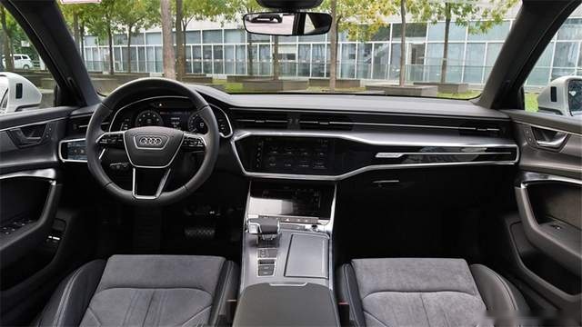 豪华插混中大型车，S90续航、动力更强，配置不如A6L？
