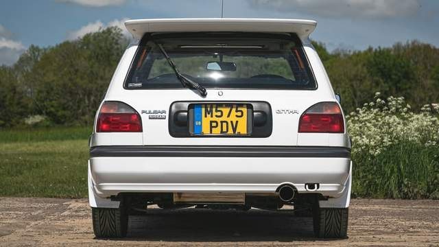 三菱EVO天敌，小哥斯拉日产Pulsar GTI-R