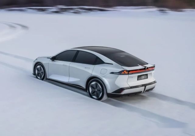 ET5反超3系梦断，海豹强势拉低Model 3，10月行情大变局