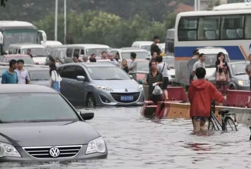暴雨天气，汽车如何走保险？你可能不知道的细节和陷阱