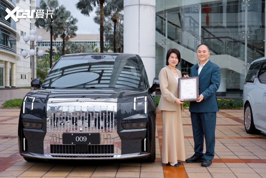从品质出发 让世界爱上中国造 李书福邀请董明珠担任“极氪品质体验官”