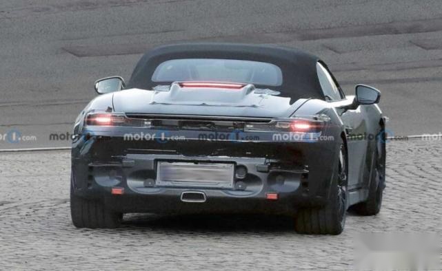 保时捷纯电街霸！718 Boxster EV路试谍照曝光