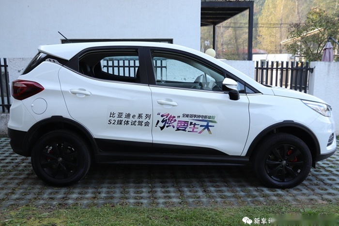 比亚迪S2首试：要电动要个性要年轻，还要价格亲民？