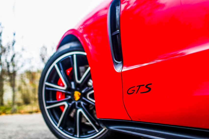 “瓦罐”迷的终极梦想 试驾保时捷Panamera GTS