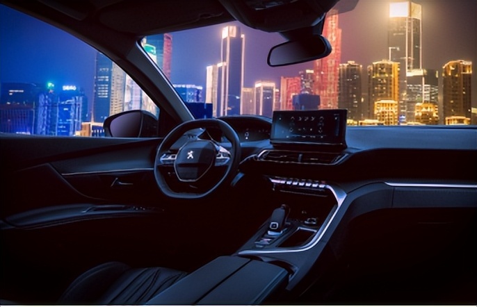 年轻人的第一台操控型SUV，为什么一定是全新4008炫夜版