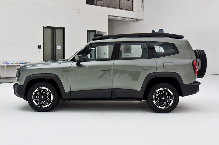 科技新硬派SUV 深蓝G318售17.59万起