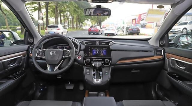 三款主流SUV间的竞争，CRV、RAV4、奇骏，买谁更省心？