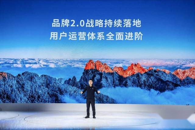 引领皮卡4.0时代：长城炮六轮新物种携山海炮混动双星霸屏上海车展