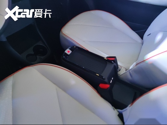 综合续航321km 全新小蚂蚁焕新上市，售价7.79-8.29万元