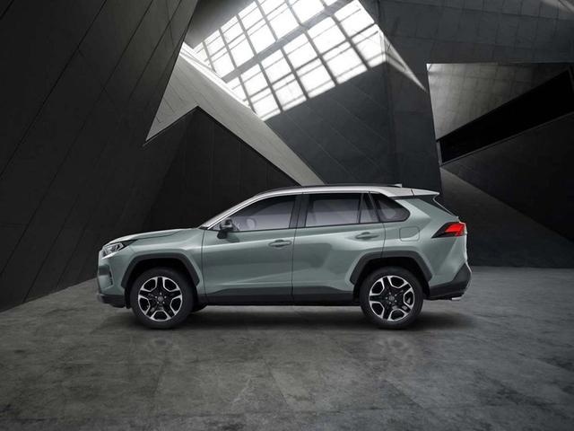 康康侃车｜丰田RAV4哪款车型值得买？有没有必要选四驱？