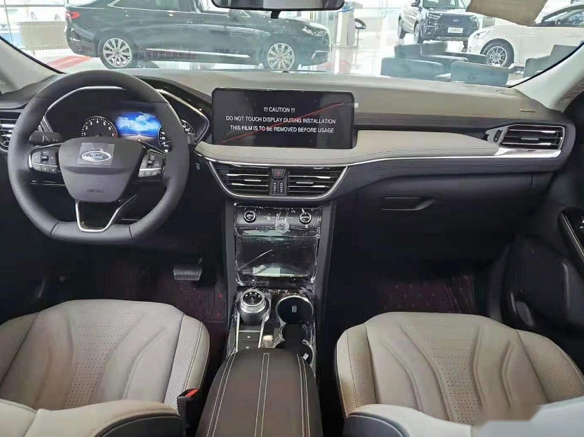 福特为“打工人”造的SUV，起步2.0T才15万，关键是厚道