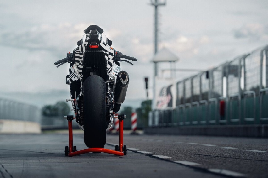 128匹马力，KTM990RC R最快2025年初上市