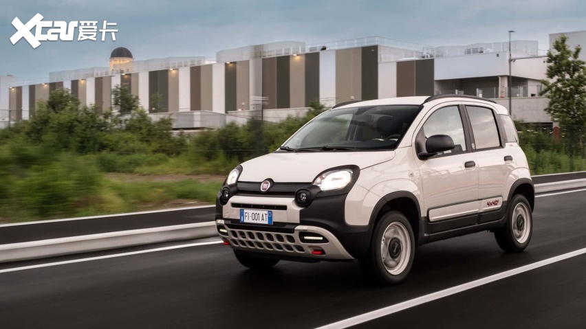 如今,这台越野小车已经走过了40年,总计售出近80万台,占到了所有微型