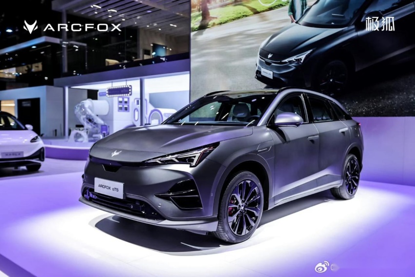 纯电中型SUV，极狐阿尔法T5将于11月30日预售