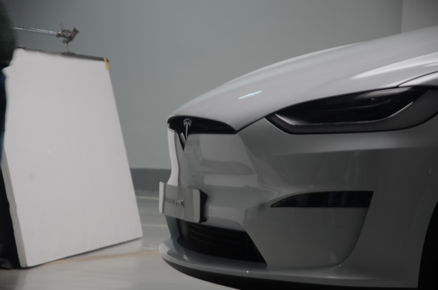 静态感受特斯拉Model S Plaid，静若处子的极简，动如脱兔的张