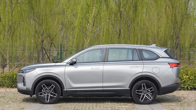 3分钟看车圈:涨价2.5万,雷克萨斯NX新车型不值得买?