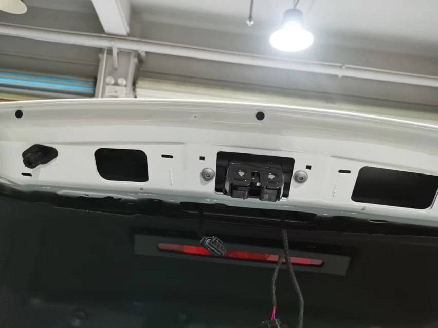 烎！22款奔驰C260升级原厂360全景+香氛系统+电动尾门+旋转高音