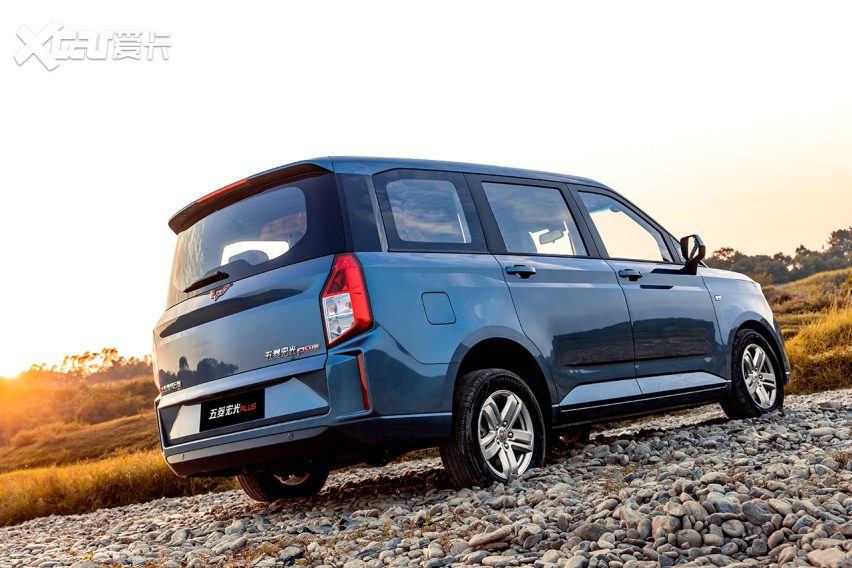 五菱宏光plus 1.5l上市 售5.98-6.78万元