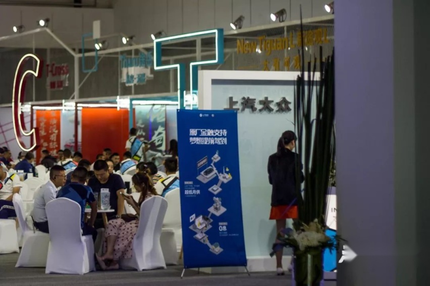 如果成都车展是风向标，那么下半年只有大众和豪华品牌好过