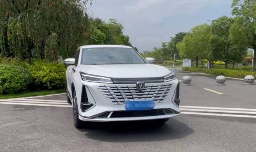 试驾长安第三代CS75PLUS，全系8AT还有优惠，一个不会出错的选择