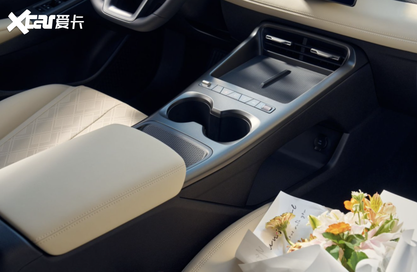 第二代秦PLUS DM-i推出新款了,7.98万起卖