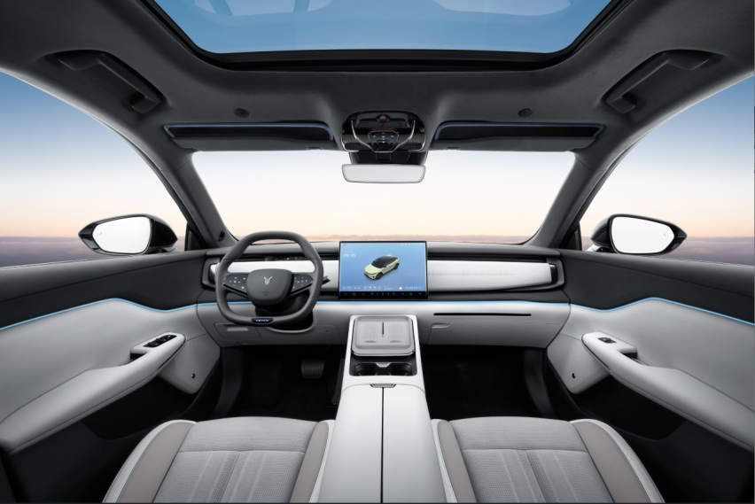 岚图知音内饰曝光：“精装版Model Y”，国产纯电SUV天花板