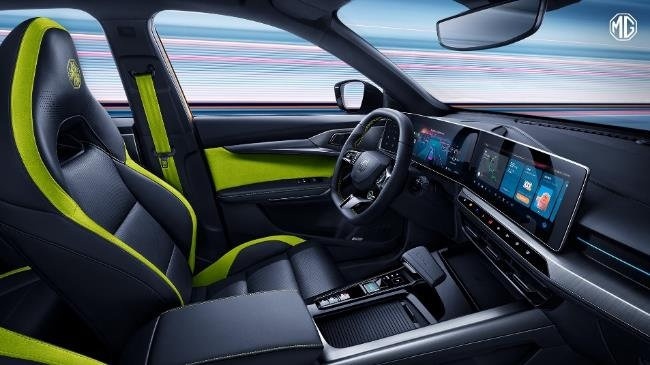 一体式运动座椅、雅马哈双头枕音响，MG ONE再曝内饰细节图
