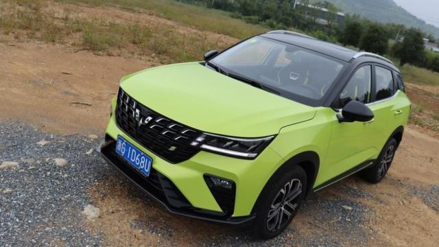 动力一般油耗低，试驾五菱星驰，10万内的SUV还值得买吗？