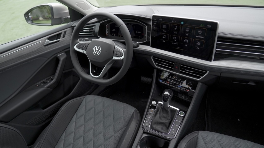 身手全面无短板！试驾全新速腾300TSI