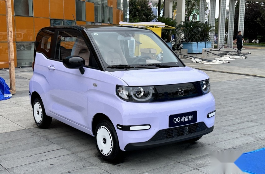 新款QQ冰淇淋上市，2.99万起，瞄准宏光MINIEV