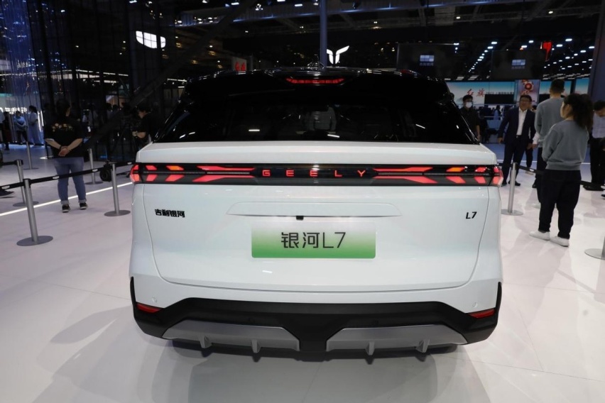 销量和口碑持续攀升，吉利银河L7为何会成功？