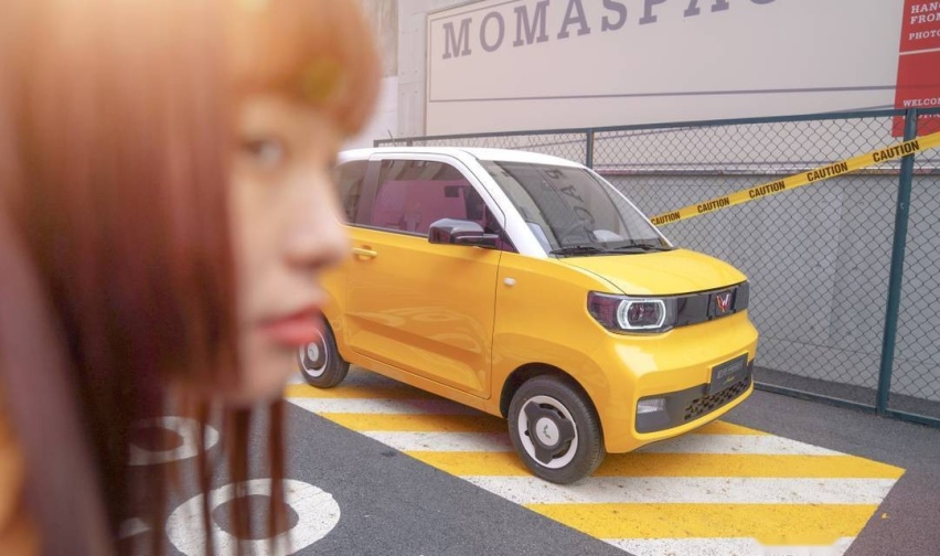 宏光MINI EV加装安全气囊，但价格上涨，还值得购买吗？