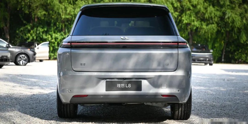 理想L7、L8上市!比L9短14厘米,空间够用吗?