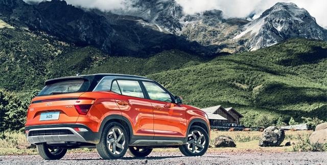 适合年轻人的高颜值合资SUV，油耗低至5.3L，直接上顶配才13万