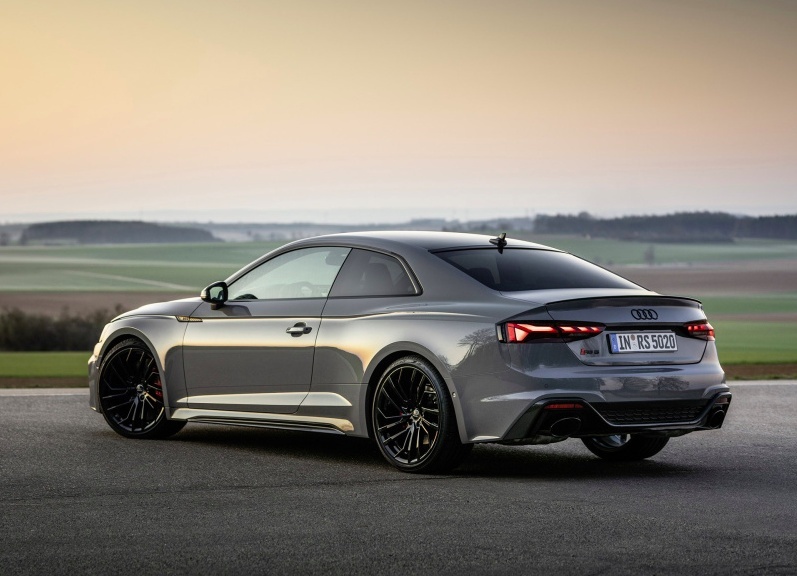 新款奥迪RS 5 Coupe，将于10月底上市