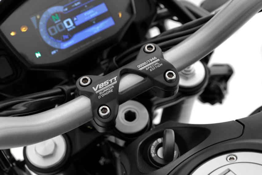 2022款摩托古兹V85TT，推2个新版本，V型双缸76马力