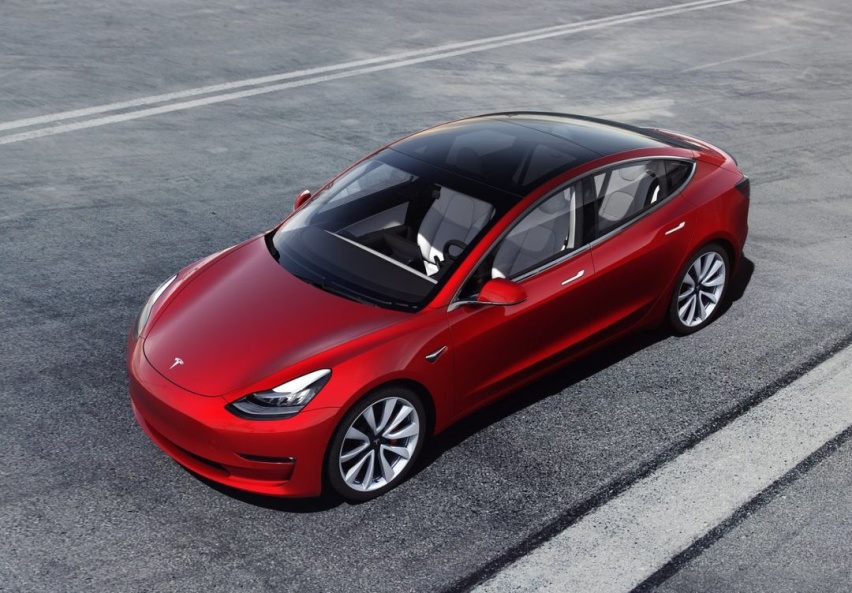 降价引发维权，特斯拉无惧风波，马斯克亲自交付Model 3？
