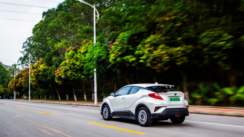 优于燃油的动力与乐趣 试驾丰田C-HR EV