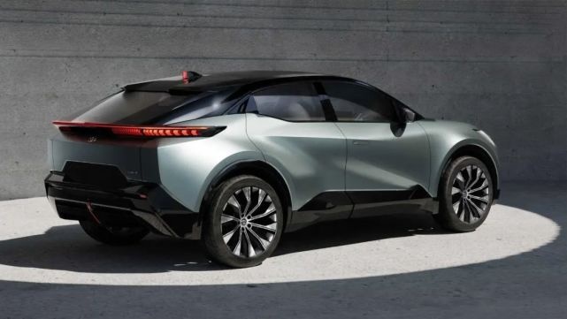 与普锐斯设计同源，丰田bZ Compact SUV