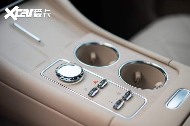 大六座SUV“井喷”,风云T11的用户价值分析